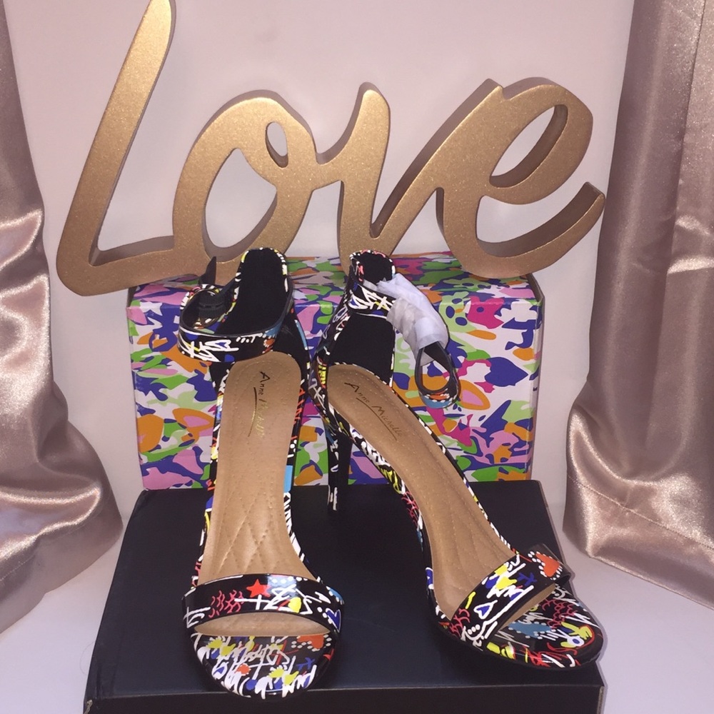 BRAND NEW Graffiti heel 3-3.5 inch sandal